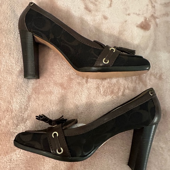2000s Coach Heels - Picture 3 of 8